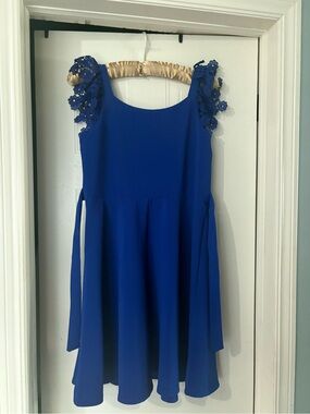 iris & ivy Royal Blue Lace Cap Sleeve Party Dress